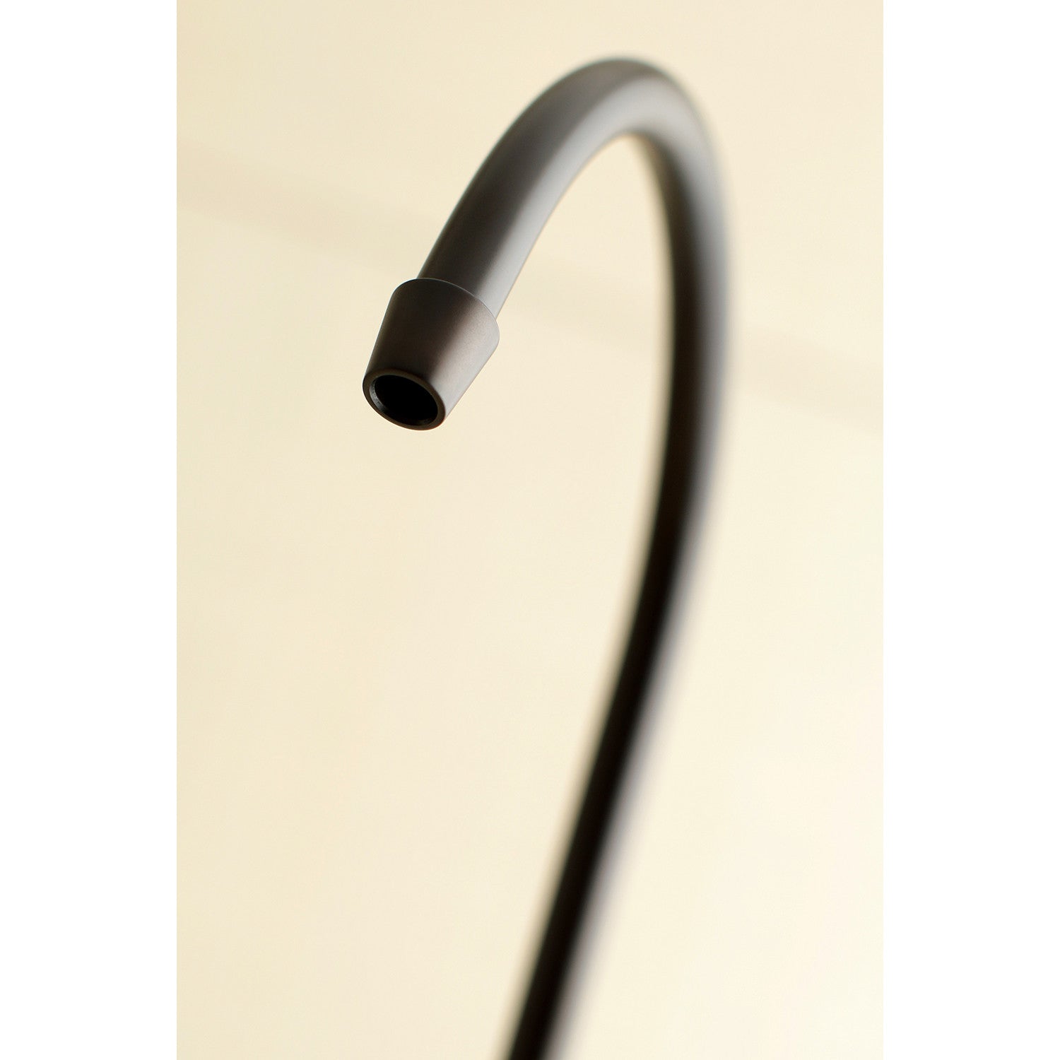 Kingston Heirloom KSAG3195AL - Restoration Single-Handle 1-Hole Deck Mount Water Filtration Faucet, Oil Rubbed Bronze — thumbnail 3